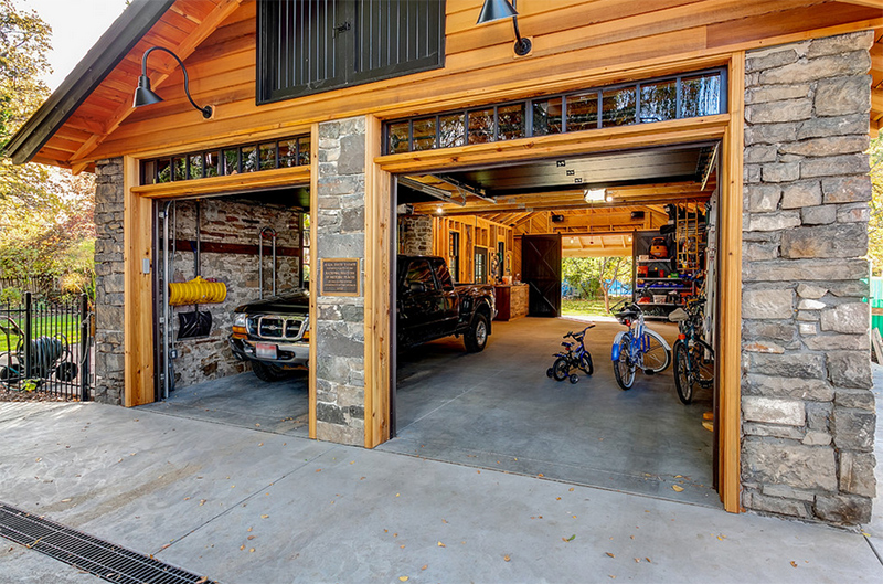 Amarr Heritage Garage Door | Barton Overhead Door, Inc.